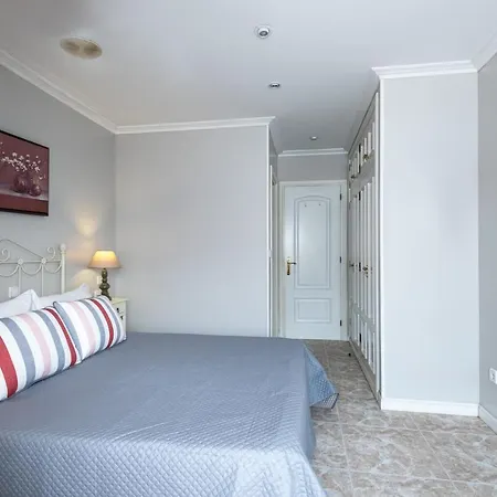Apartamento Ma Maisons & *